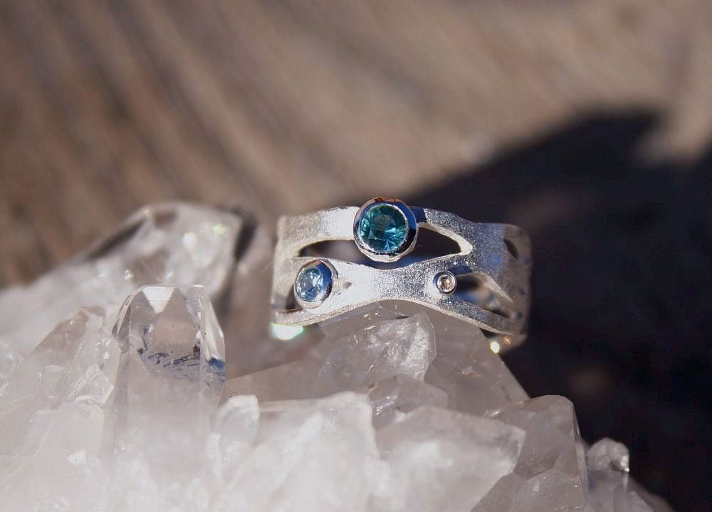 Montana Sapphire Wavy Wide Band Ring
