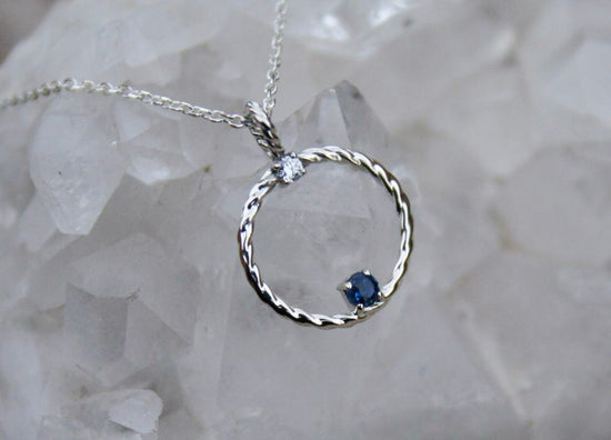 Yogo Sapphire Circle Pendant