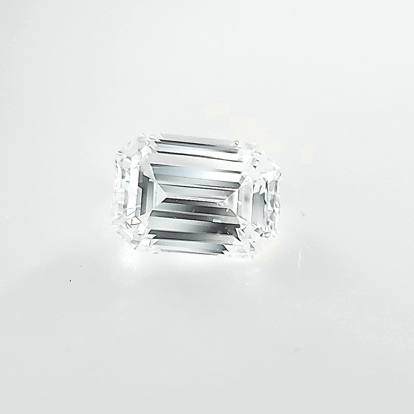 EC 0.47ct E, VS1, GIA# 2141861779