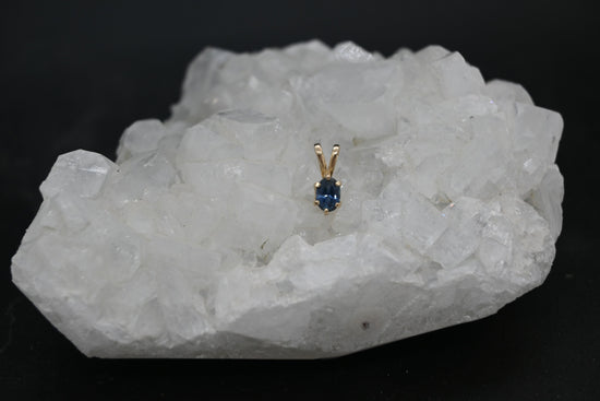 Brilliant Blue Montana Sapphire in 14K Gold Pendant