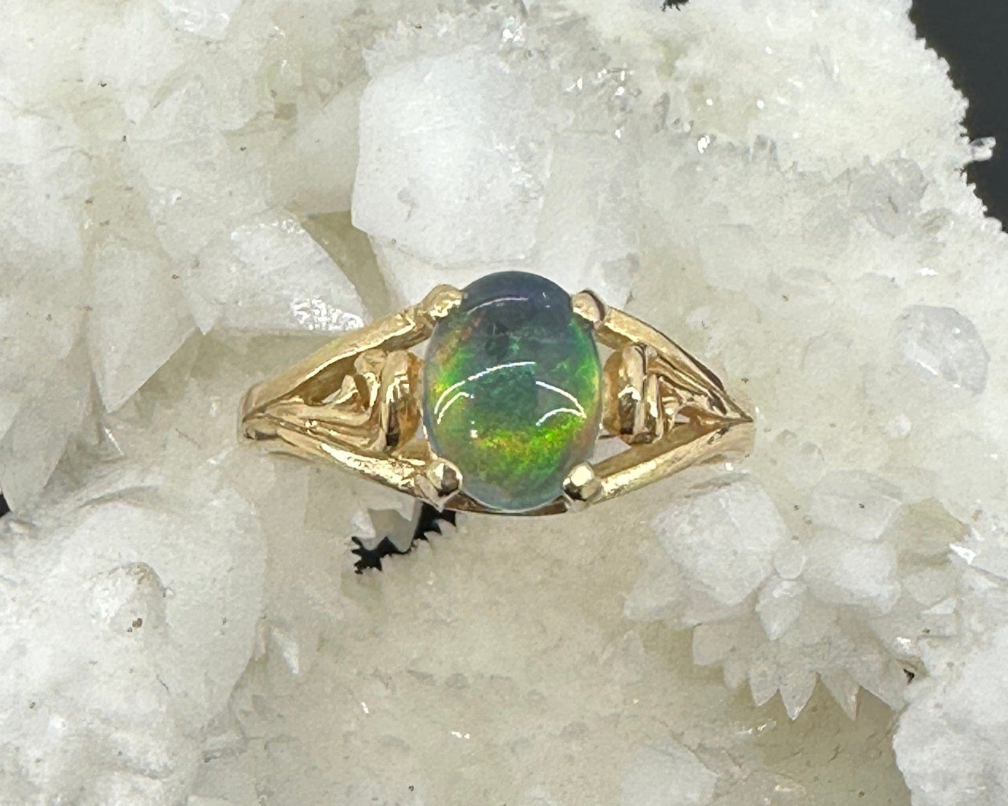 Idaho Opal in Swirled Band