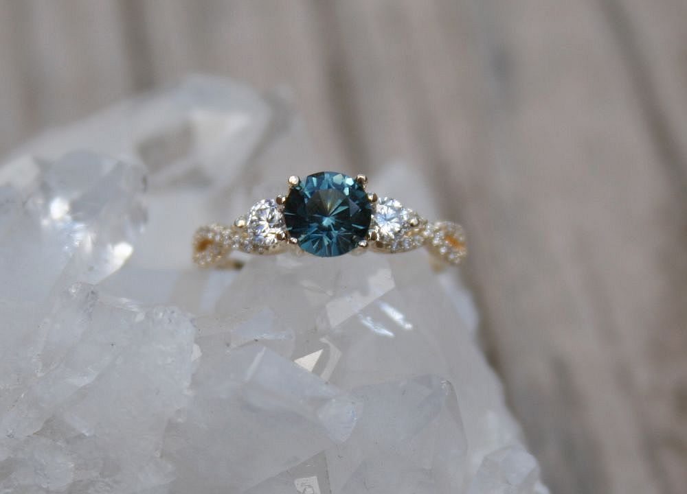 Montana Sapphire Infinity Ring