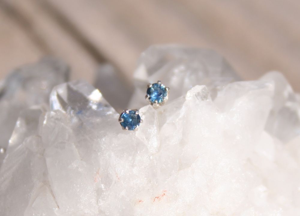 3mm Sterling Silver Montana Sapphire Studs