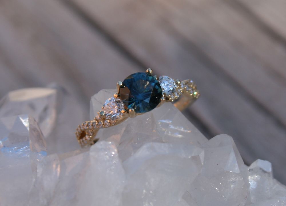 Montana Sapphire Infinity Ring