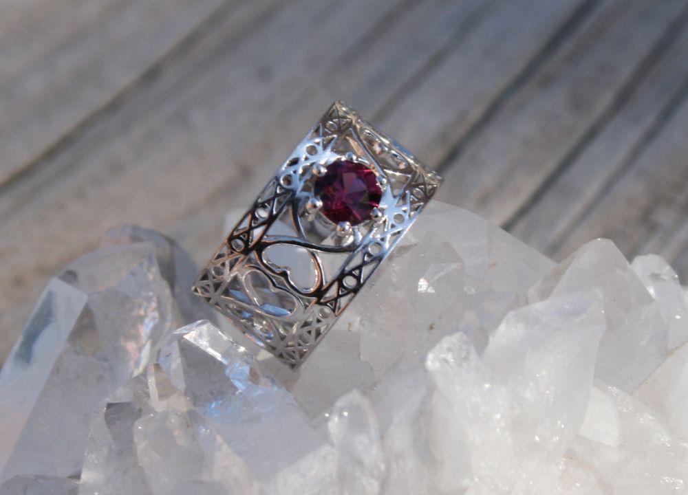 Garnet Heart Filigree Wide Band Ring