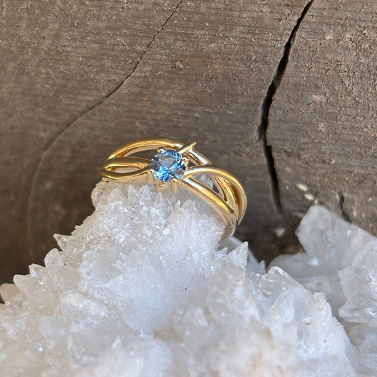 Montana Sapphire Criss Cross Ring 14K