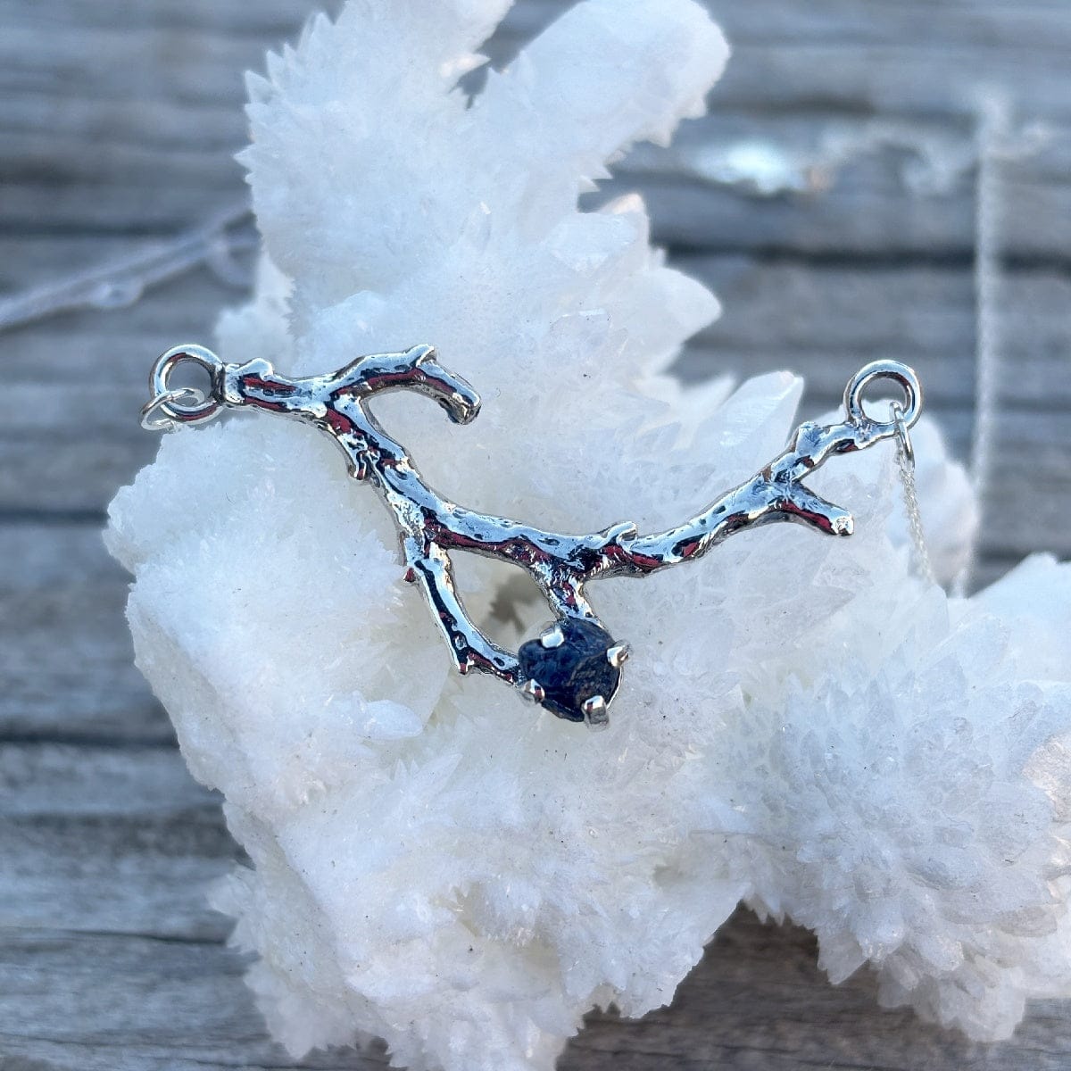 branch style uncut montana sapphire pendant