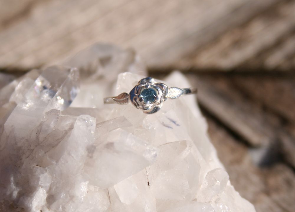 Montana Sapphire Rose Ring