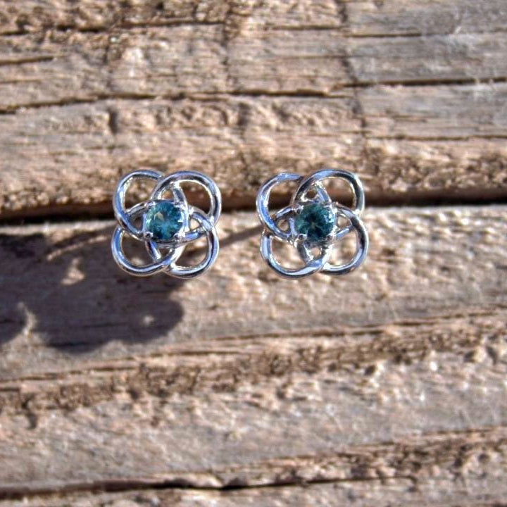 Silver celtic knot styled Montana sapphire stud earrings